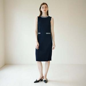 [요이츠] 배색 라운드넥 포켓 포인트 플리츠 원피스 네이비_YK03WRPOP03