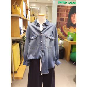 베네통 (BABL91611)UCB 강아지 자수 데님 블라우스