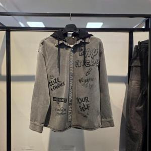 엠할리데이 HC21 아트웍 후드 데님 셔츠 MP3YU682