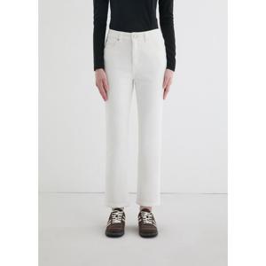 [게스]여성 화이트 기모 뉴 슬림 스트레이트 청바지 YP4D4140