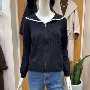 클리지 DP01 브이넥 카라 집업 니트 CQ2WKC06