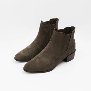 [신난다슈] 여성 앵클부츠 4cm 여자 숏 첼시 앵글 부츠 기모 통굽 소가죽 스웨이드 MRO250031 카키