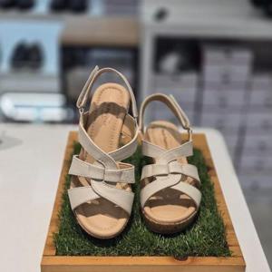 허시파피 세이브존04 여성컴포트세미드레스스트랩코르크샌들6cm 아이보리 3