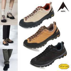 [택가 179,000원] 공용 로부스트 고프코어 무드 데일리 트레킹화 7KE7614