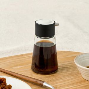 따라쓰기 편리한 미니 간장병
