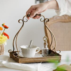 아티장 앤틱 아치 핸들 메탈 골드 브론즈 트레이 철제 빈티지 인테리어 소품