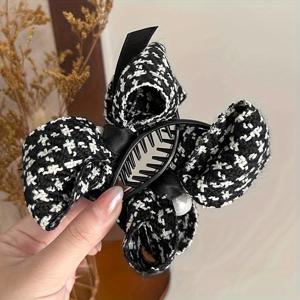 TEMU 1개의 멋진 하운드투스 리본 헤어 클립, 프렌치 럭셔리 블랙 앤 화이트 패턴, 우아한 롤빵 및 포니테일 헤어 액세서리, 여성용 패브릭 헤어 클립