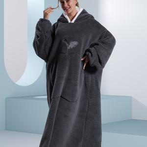 TEMU 플러스 사이즈 - 가을, 겨울을 위한 포근하고 따뜻한 오버사이즈 후드티 담요. 긴소매와 사과 포켓이 특징입니다. 남녀공용 플러시 라운지웨어이며, 부드러운 원단으로 제작되었으며 긴소매와 포켓과 같은 디테일이 있습니다.