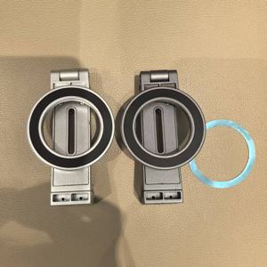 TEMU 1 휴대용 여행용 휴대폰 거치대 | 다기능 및 비행기 데스크탑 접이식 텔레스코픽 게으른 지지대, 16, 15, 14, 13, 12 Pro 모델과 호환, 장거리 비행에 적합, 방수 기능 없음 ABS 소재