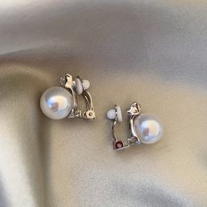 TEMU 빈티지 감성의 세련된 모조 진주 삼각형 귀걸이 클립, 귀걸이 구멍 없이 착용 가능