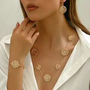 TEMU 여성에게 휴가, 파티, 또는 일상복으로 완벽한 스타일리시한 3피스 세트 (팔찌, 목걸이, 귀걸이). 레이스처럼 보이는 거미줄 디자인 특징.