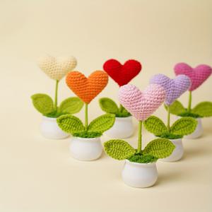 TEMU 6개 발렌타인데이 코바늘 뜨개질 하트 조화 화분 - 초극세사 섬유 수제 직조 분재, 뜨개질 식물 장식, 차량 대시보드, 식탁, 홈 데코에 적합, 발렌타인데이 선물로 좋습니다