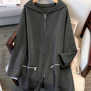 TEMU 플러스 사이즈 - 플러스 사이즈 - 플러스 사이즈 여성용 기모 안감 재킷 - 지퍼 앞면, 포켓, 부드럽고 따뜻하며 신축성 있는 디자인, 탄성 있는 밑단이 특징입니다.