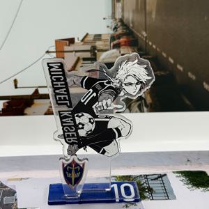 TEMU 애니메이션 축구 선수 마이클 카이저 #10 - 동적 액션 포스터 (공 포함), 일본 만화 아트 데스크 장식 - 애니메 팬을 위한 생일/크리스마스 선물, 축구 장식품, 내구성 있는 아크릴 스탠딩 카드, 애니메 액세서리, 수집가용 아이템, 스포츠 테마 디자인, 고품질 프린트