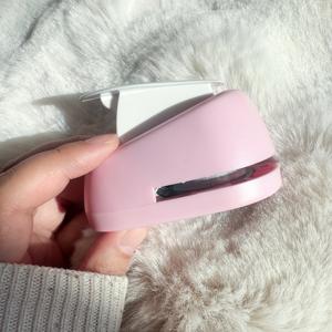 TEMU 수동 금속 스탬프 엠보서 - DIY 카드 만들기, 스크랩북, 저널용 스탬프 모양의 헤비듀티 종이 펀치 도구 - 종이, 사진, 스티커와 호환 - 스탬퍼 및 공예가용 수동 엠보싱 다이 (전자기기 없음) - 이상적인 선물