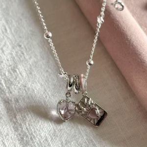 TEMU 여성용 러브 카드 펜던트 목걸이 - 로맨틱 카드 홀더, 데일리 웨어 & 선물용 무코팅 칼라본 체인, 생일/기념일 카드를 위한 우아한 액세서리 (도금 없음)