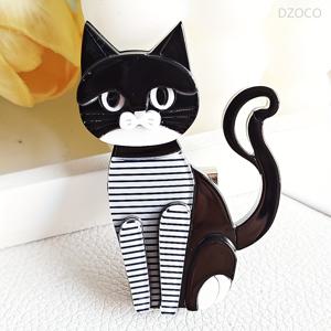 TEMU 빈티지 미니멀 스타일의 세련된 핸드메이드 아크릴 브로치. 귀여운 고양이 장식이 돋보이는 이 액세서리는 스카프 및 재킷에 완벽하게 어울립니다.