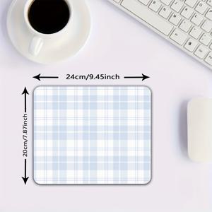 TEMU 파스텔 색상의 라이트 블루 체크무늬 디자인의 마우스 패드. 미끄럼 방지 베이스가 장착되어 사무실, 학습 및 게임에 적합합니다. 휴대 가능하며 내구성이 뛰어나 훌륭한 데스크 액세서리입니다.