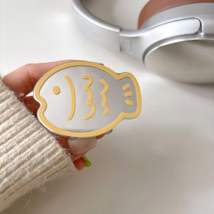 TEMU 대야키 모양 휴대폰 거치대, 다기능 탁상용 스탠드, 휴대폰 그립, 뒷면 부착형 휴대폰 손잡이, 게으른 라이브 스트리밍 및 메이크업용, 스마트폰, 태블릿, 휴대폰 액세서리용, 생일, 할로윈, 크리스마스용 이상적인 선물