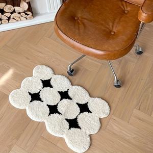 TEMU 1개 블랙 앤 화이트 포포인트 스타 욕실 매트 40x60cm (15.7x23.6인치) 부드럽고 편안한 롱 플러시 미끄럼 방지 흡수 욕실 러그, 침실, 거실, 주방 현관 카펫, 신상, 욕실 장식, 바닥 매트, 실내용 러그, 침실 데코