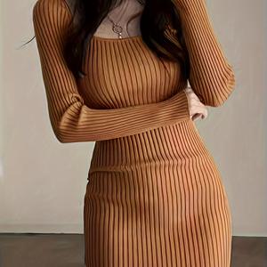 TEMU 여성을 위한 단색 긴팔 바디콘 드레스, 가을과 겨울에 완벽하며, 라운드넥과 섹시한 핏을 특징으로, 짧은 스커트와 함께 레이어링하거나 몸매를 드러내는 미니 드레스로 이상적입니다.