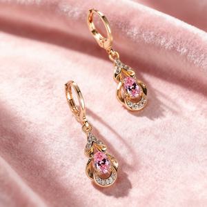 TEMU 샴페인 골드 타원형 핑크 기하학적 합성 지르코늄 귀걸이 한 쌍, 뮤직 페스티벌에 완벽, 빈티지, 섬세하고 귀여운 스타일로 파티 및 대학 스타일에 적합, 배터리 없음