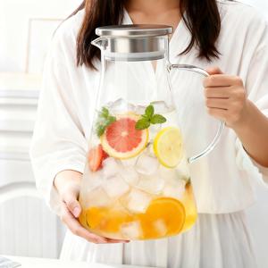 TEMU 뚜껑이 있는 싱글 1.8L 유리 물병, 아이스 티에 적합, 내열 유리 재질, 핸들로 뜨겁거나 차가운 음료 모두 사용 가능 (주스, 커피, 레모네이드, 콜드 브루 포함). 가정, 레스토랑, 호텔 및 사무실에 적합