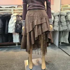 [에고이스트] 레이스 배색 인조 스웨이드 스커트  ER4BX-015