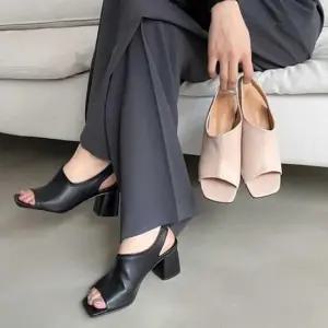 슬링백구두 사선 절개라인 와이드 발등 커버 오픈토 슬링백힐