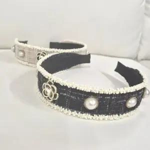 까멜리아 트위드 헤어밴드 하객룩 여성스러운 머리띠 해리네점빵 드레스 겨울머리띠 장식