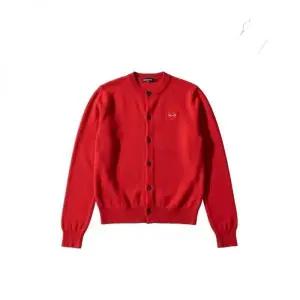 [꼼데가르송] 레드하트 와펜 울 가디건 150740246