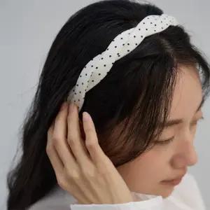 |KMA8594|여성용 도트 패턴 꼬임 헤어밴드 봄 데일리 룩