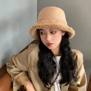 여성 겨울 러블리 스웨이드 양털 포근 챙 버킷햇 방한모자 털모자 따뜻한모자