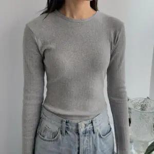 에투르 여리핏 티셔츠 봄 레이어드 펀칭 티 쫄티 봄옷 프릴티 흰색티셔츠 그레이티 크림티 기본티 슬림티