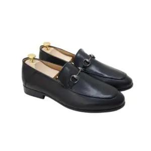 깔끔한 블랙 구두 클래식디자인 신고벗기편한 남자 비트로퍼 출근용 정장 신발