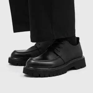 [모로엠] 클래식 디자인 남성 무광 플랫 로퍼 DMC-SE-QDD594