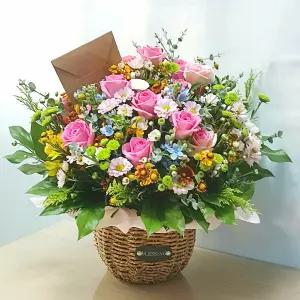 이지플라워 꽃바구니 프리티우먼 기념일 고백 축하 생일 선물 꽃배달