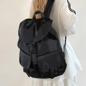 [신상오픈런]여성용 데일리 멀티포켓 스트링 사이드지퍼 대학생 백팩 (42085670)