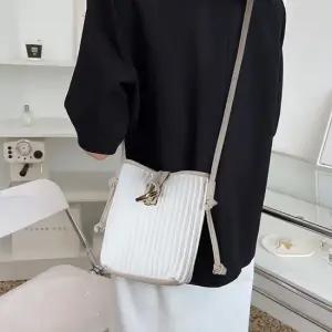 프리 미니가방 셔링 골드버튼 베이직 여성 크로스백 여성미니크로스백