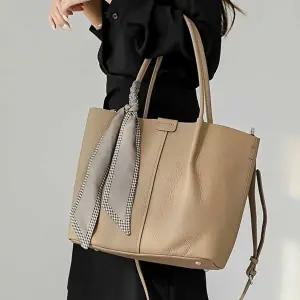 여자숄더백 천연소가죽 여성 숄더백 크로스 스트랩 스카프 포인트