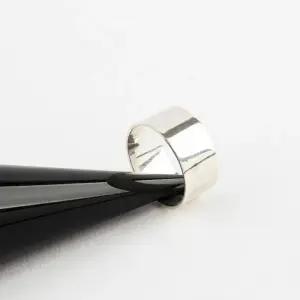 [신상오픈런]남녀공용 데일리 플랫 심플 유광 실버링 은반지 (29987833)