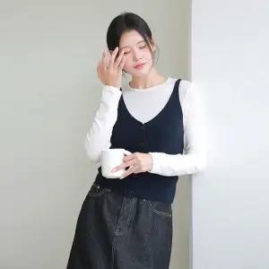 [최초가 109 900원]카밀리 세미 크롭 니트 뷔스티에 1종