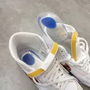 발이편한 실리콘 뒷꿈치 쿠션 깔창 등산 조깅 골프/구두/기능성/오다리/교정/아치솔/신발/아치/구두/기능성