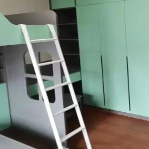 이층 안전 발판 기숙사 내부 이동 도미토리 원목 침대 옥탑방