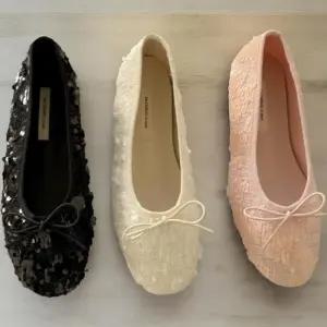 [신상오픈런]여성 귀여운 리본 스팽글 장식 플랫 슈즈 (34325870)