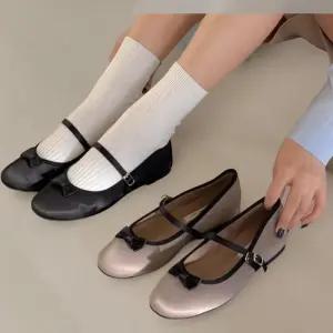 [신상오픈런]여성용 귀여운 리본 메리제인 저굽 플랫 슈즈 (35830045)
