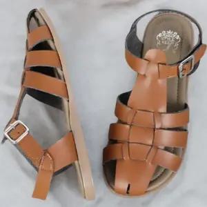 [신상오픈런]여성 심플 컬러 스트랩 여름 샌들 (36391400)