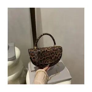 여친 크로스백 슬림핏 호피 대용량 체인 하프 라운드 안장 겸 패피5