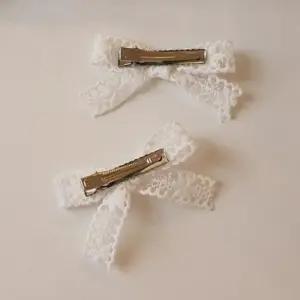 [신상오픈런]여성용 귀여운 화이트 레이스 미니 헤어핀 (35836278)