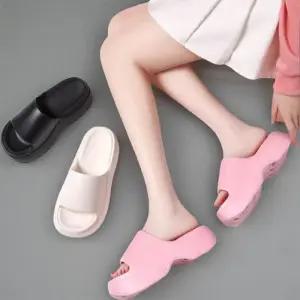 [신상오픈런]여성 사무실 실내 슬리퍼 통굽 키높이 푹신한 플랫폼 신발 (35834288)